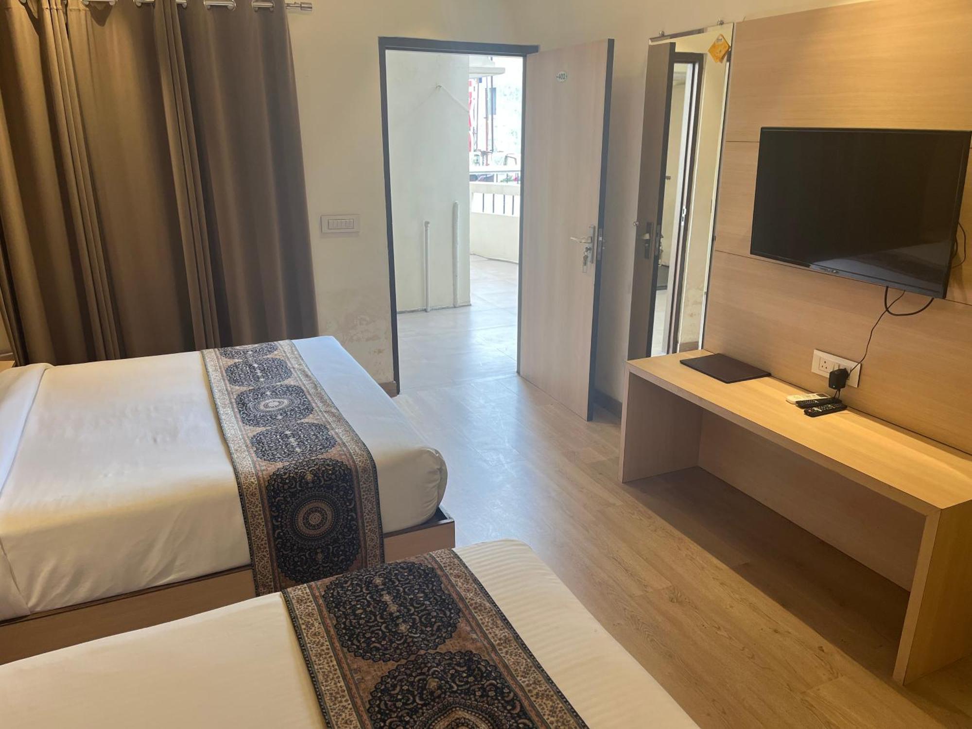 Hotel Exotic - 5 Min Walk From Golden Temple Amritsar Zewnętrze zdjęcie